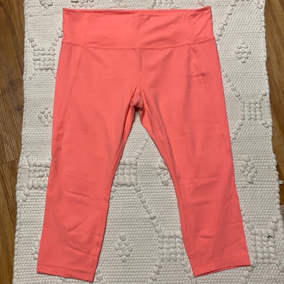 Athleta Pants & Jumpsuits Athleta Pink Coral Cropped Leggings